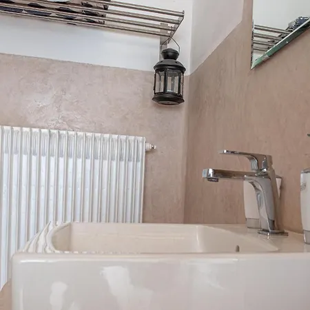 迪纳罗花园住宿加早餐旅馆